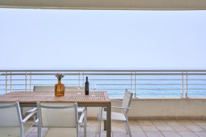 Stunning 3-Bedroom Seaview Retreat in Fort Cambridge